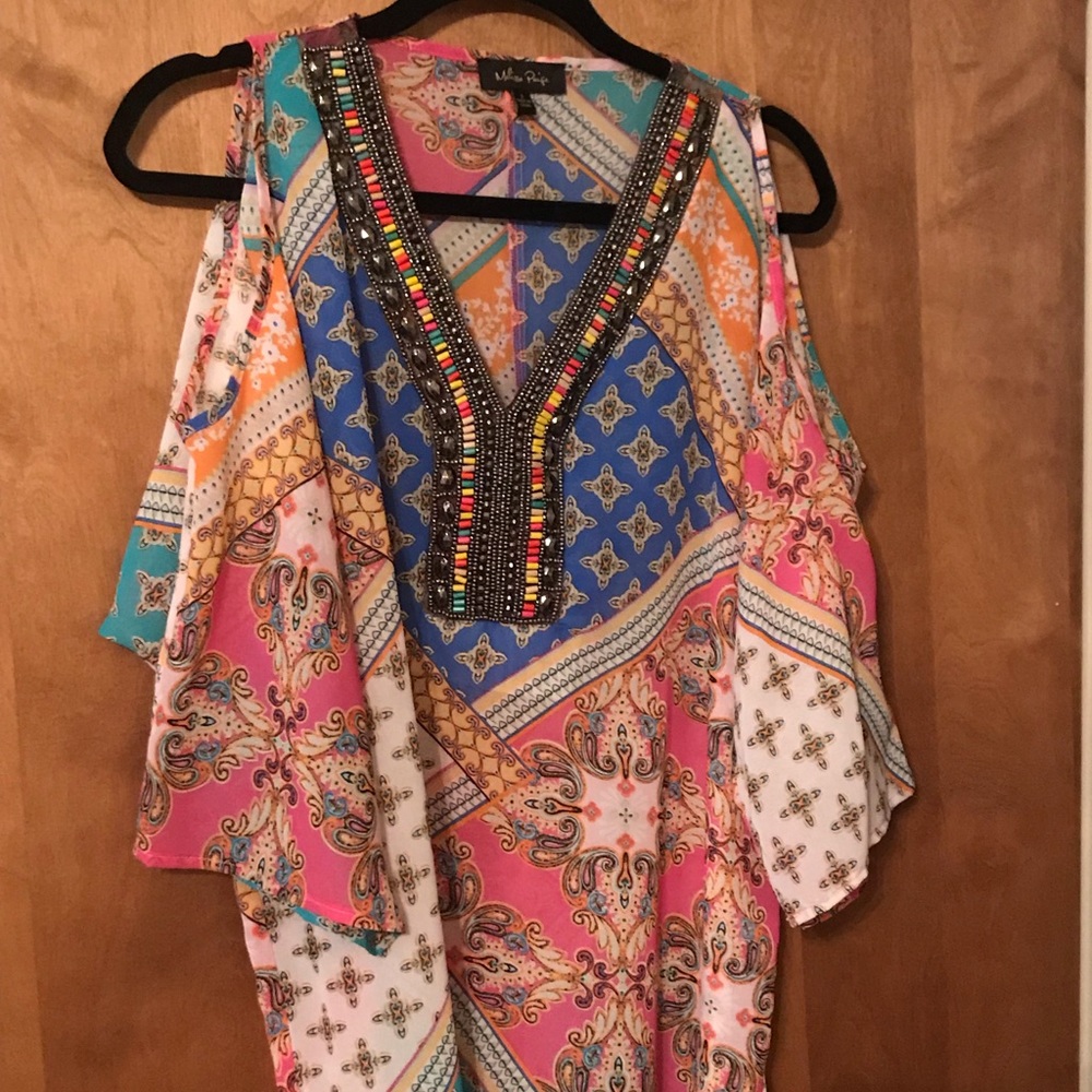 Melissa Paige cold shoulder tunic